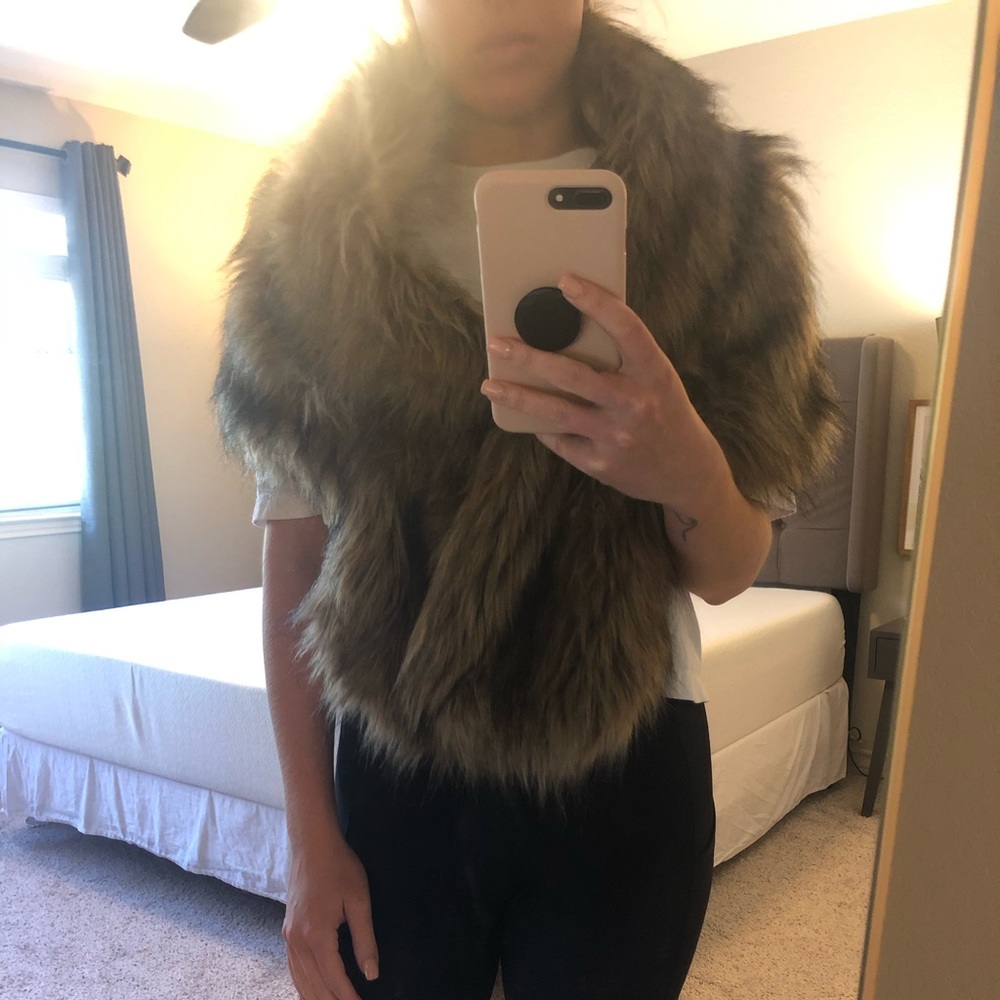 Faux Fur Should Shawl